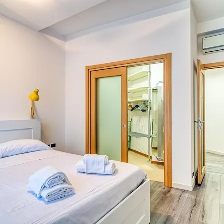 Apartment Uptown Cosy Flat With Sea View *